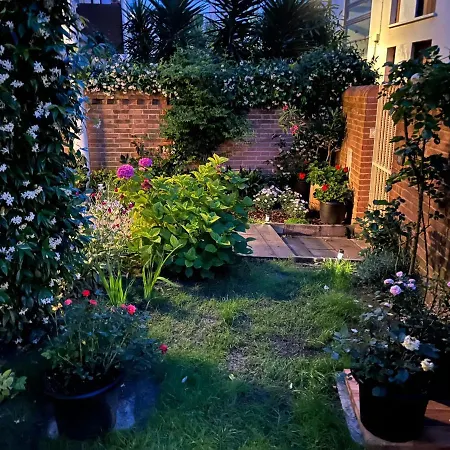 Venezia,giudecca Con Giardino Privato Nyaraló Velence