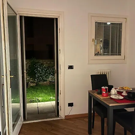 Venezia,giudecca Con Giardino Privato Nyaraló